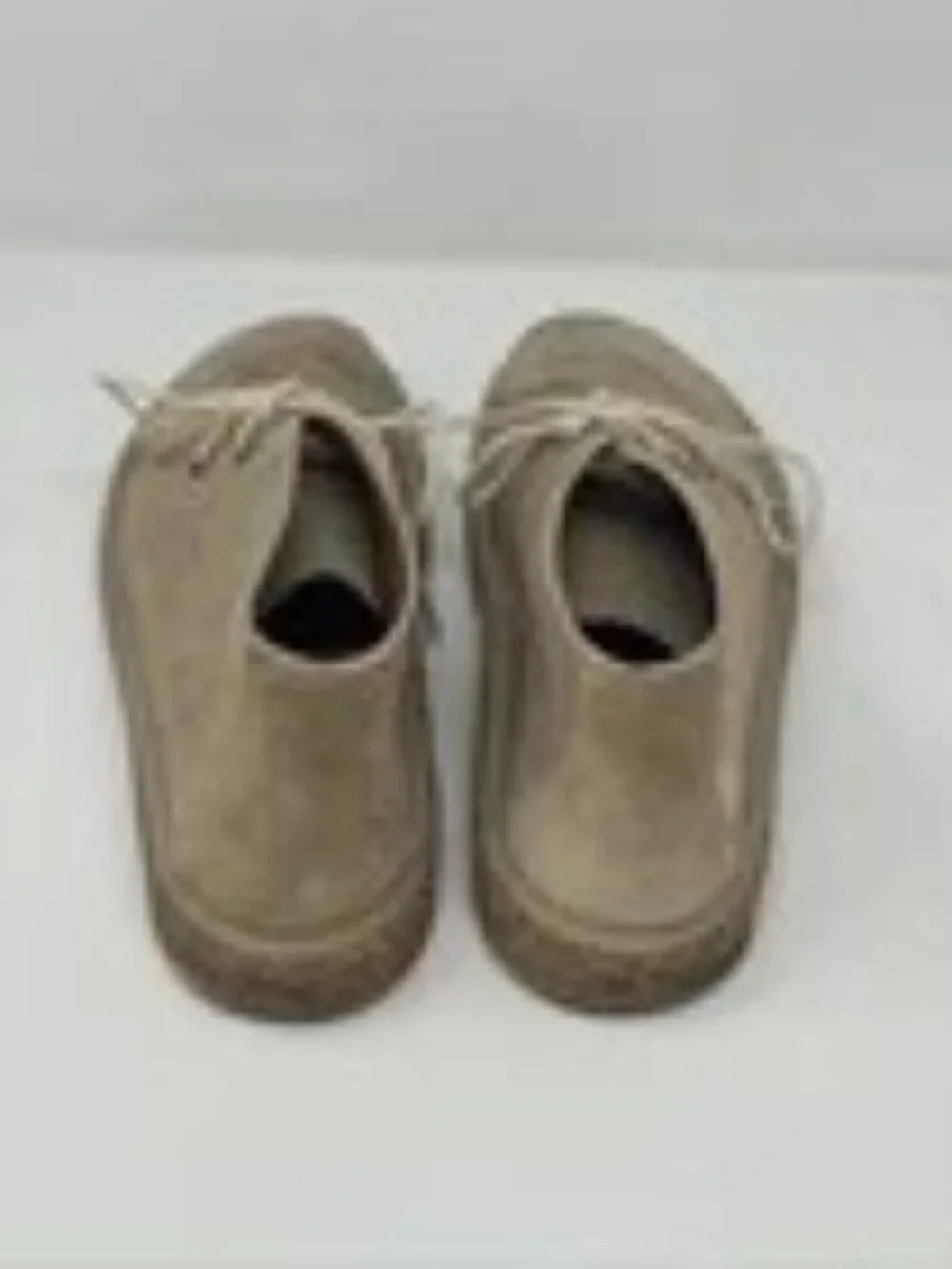 Mens Birkenstock Milton  boots 44, tan suede desert / chukka-style boots.